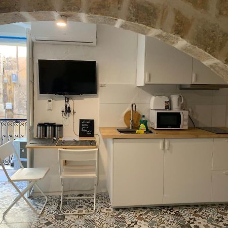Studio Apartment In Valletta Exterior photo