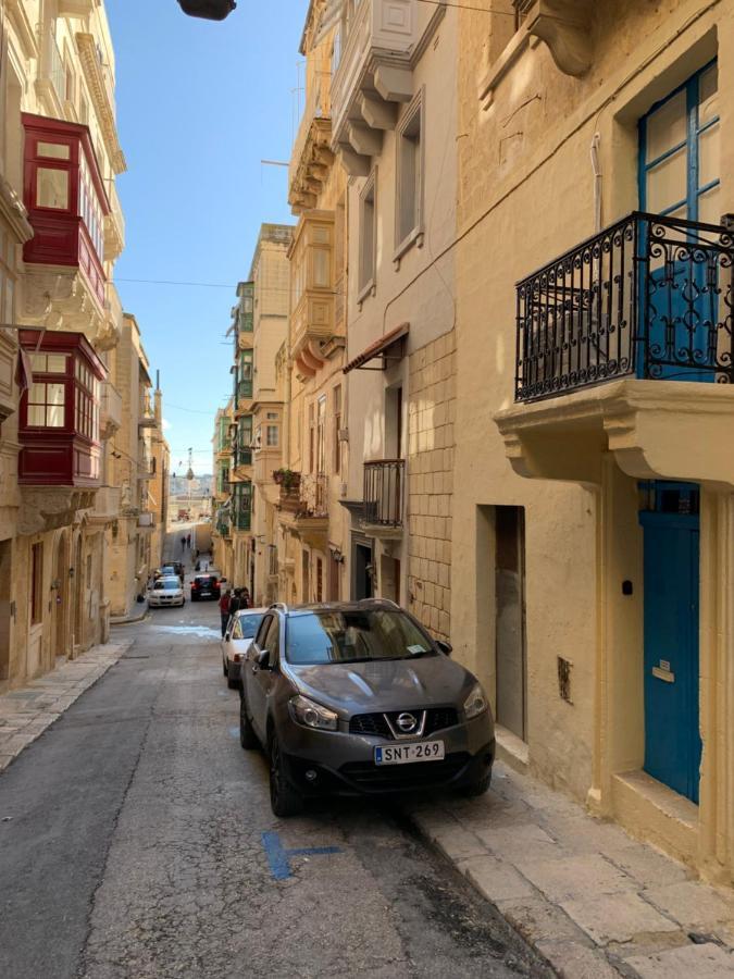 Studio Apartment In Valletta Exterior photo